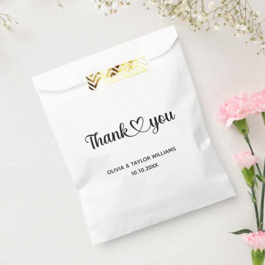 シンプルな黒と白の感謝のハート フェイバーバッグ (封をした状態)