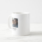 シンプルな黒の「Dad Established」写真 コーヒーマグカップ (正面左)