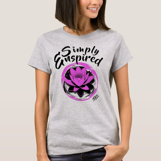 シンプルに必要なピンクのウォーターリリーTシャツ Tシャツ (正面)