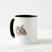 シンプルに本を読むコーヒーカップの横たわる女の子 マグカップ (正面左)