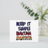 シンプルに生きよう ハクナマタタ アートプリント ポストカード (スタンド正面)