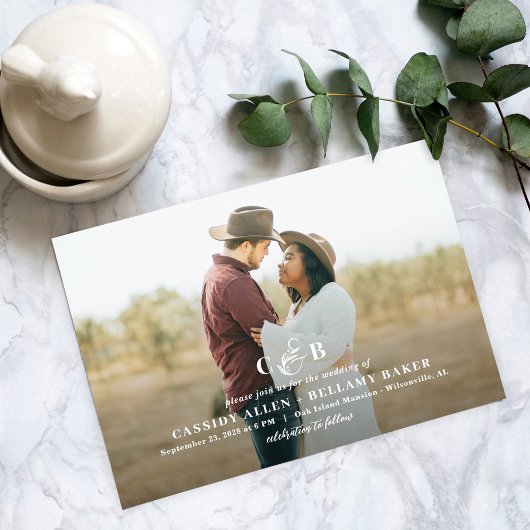 シンプルに華やかなモノグラム写真ウェディング招待状 招待状