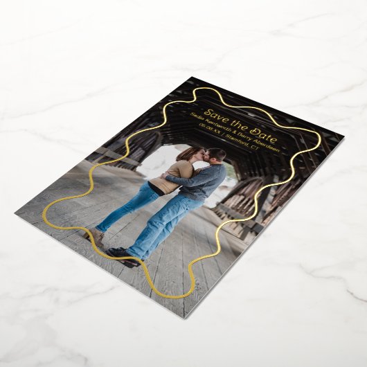 シンプルのモダンSquiggleフレーム結婚式 箔招待状 (回転した状態)