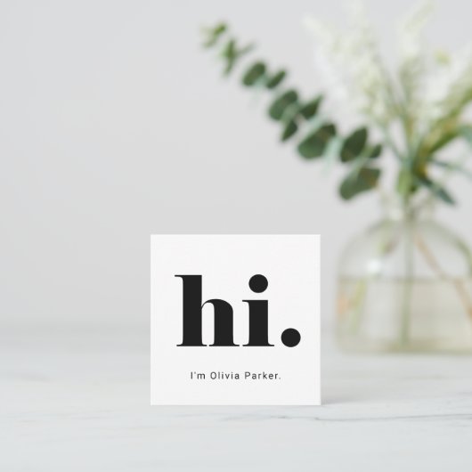 シンプルの挨拶|とはっきりしたタイポグラフィ スクエア名刺 (スタンド正面)