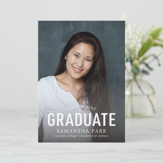 シンプルはっきりした写真卒業発表 案内状 (スタンド正面)