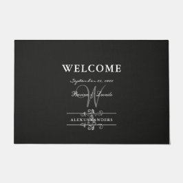 シンプルまだエレガント：ブラックリネンとモノグラム ドアマット