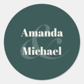 シンプルエメラルドモダングリーン花嫁と新郎 ラウンドシール (正面)