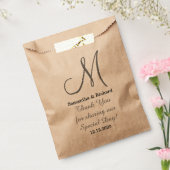 シンプルエレガントなウェディングありがとうモノグラムの フェイバーバッグ (封をした状態)