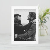 シンプルエレガントタイポグラフィ結婚写真 サンキューカード (スタンド正面)