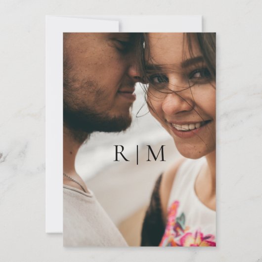 シンプルエレガント写真伝統的モノグ結婚ラム 招待状 (裏面)