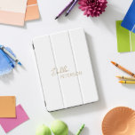 シンプルエレガント名モダン iPad PROカバー<br><div class="desc">フェイクモダンミニマル金ゴールドiPadのカバーはシンプルデザインとパーソナライズされたを備えたスクリプトとsans serifフォントであなたの名前。</div>
