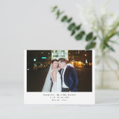 シンプルエレガント文字と写真結婚の感謝 ポストカード (スタンド正面)