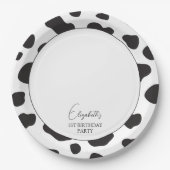 シンプルエレガント白黒の牛の誕生日パーティー ペーパープレート (正面)