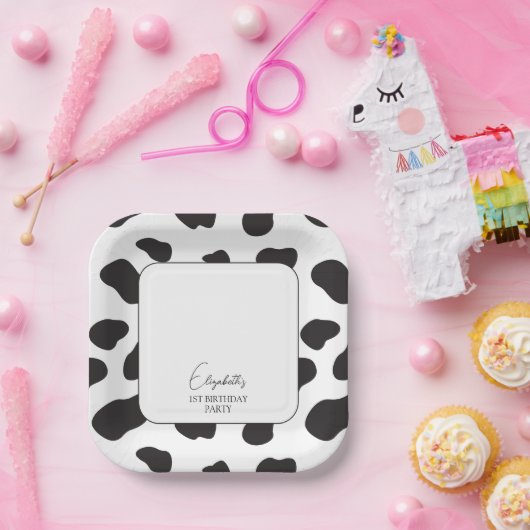 シンプルエレガント白黒の牛の誕生日パーティー ペーパープレート (パーティー)
