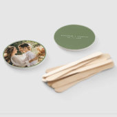 シンプルエレガントSage Green Greeneryの結婚写真 ハンドファン (組立なし)