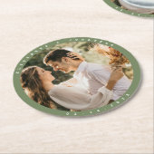 シンプルエレガントSage Green Greeneryの結婚写真 ラウンドペーパーコースター (アングル)