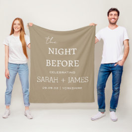 シンプルエレガントTaupe & White 結婚 Name Date フリースブランケット