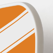 シンプルオレンジと白のストライプの名前をカスタムする ピックルボールラケット (左詳細)