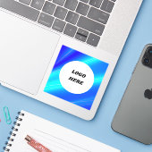 シンプルカスタムロゴミニマルブルー白 シール (ノートパソコンとiPhone)