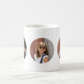 シンプルカスタム3フォトラウンド コーヒーマグカップ (中央)