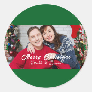 シンプルカップルのクリスマスフレームフォトグリーン ラウンドシール