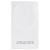 シンプルカップルイニシャルの結婚週末に感謝 スモールペーパーバッグ (裏面)