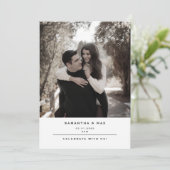 シンプルカップルモダンコンテンポラリー写真結婚の 招待状 (スタンド正面)