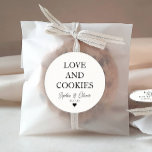 シンプルクラシックラブクッキーハート結婚式の引き出物 ラウンドシール<br><div class="desc">Aクラシッククラシックブラック結婚フォントに「Love and Cookie」を貼ったステッカーがモダンあエレガントる。名前パーソナライズされたとデートで簡単に結婚出来る。</div>