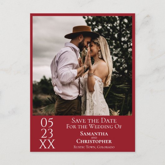 シンプルクリムゾンレッド結婚式の日付写真を保存 ポストカード (正面)