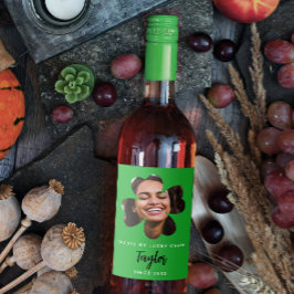 シンプルグリーンラッキーインラブフォーリーフクローバーフォト ワインラベル