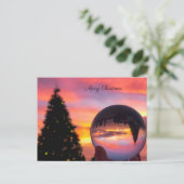 シンプルサンセットクリスマスツリーの反射 シーズンポストカード (スタンド正面)