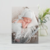 シンプルシック生まれたばかりの男の赤ちゃんファミリーフォト誕生 サンキューカード (スタンド正面)
