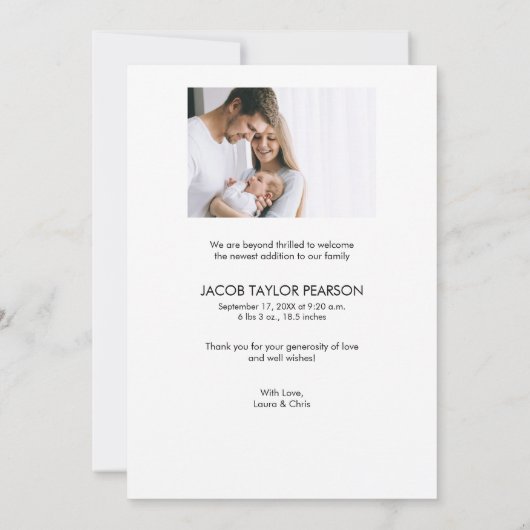 シンプルシック生まれたばかりの男の赤ちゃんファミリーフォト誕生 サンキューカード (裏面)