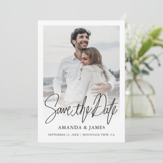 シンプルシック結婚式の日付を保存フォトカード セーブザデート (スタンド正面)