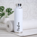 シンプルスクリプト ウォーターボトル<br><div class="desc">シンプル台本ウォーターボトル最もホットなアクセサリーが欲しいのまわりにが、まだギフトの為に作クールるか？その後、Thor銅真空絶縁ボトルは正確にあなたが必要なもの！耐久性の高い二重壁の絶縁は、それが長持ちするように設計されていることを意味し、簡単輸送のためのハンドループも取り付けられている。12保時間熱い飲み物や48時間の冷たい飲み物、そして最後に日のための耐縮合性外観に驚嘆！そしてもし、まだアイディアに暖まっていない、あなたは私たちのデザインツールでカスタムボトルを氷することができる！</div>