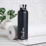 シンプルスクリプト ウォーターボトル<br><div class="desc">シンプル台本ウォーターボトル最もホットなアクセサリーが欲しいのまわりにが、まだギフトの為に作クールるか？その後、Thor銅真空絶縁ボトルは正確にあなたが必要なもの！耐久性の高い二重壁の絶縁は、それが長持ちするように設計されていることを意味し、簡単輸送のためのハンドループも取り付けられている。12保時間熱い飲み物や48時間の冷たい飲み物、そして最後に日のための耐縮合性外観に驚嘆！そしてもし、まだアイディアに暖まっていない、あなたは私たちのデザインツールでカスタムボトルを氷することができる！</div>