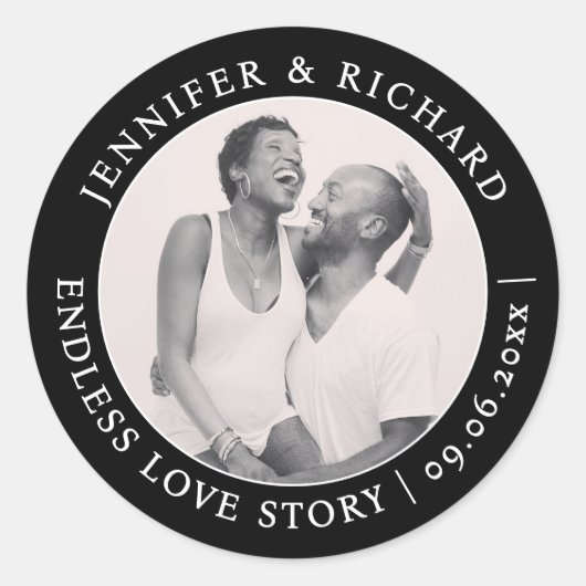シンプルスタイリッシュ白黒ラブフォト結婚ズ ラウンドシール (正面)