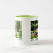 シンプルセント・パトリックの日シャムロックの家族の写真 ツートーンマグカップ (中央)