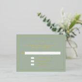 シンプルセージグリーンモノグラムエレガントウェディングRSVP 箔招待状ポストカード (立ち正面)