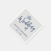 シンプルタイポグラフィネイビー結婚オン スタンダードカクテルナプキン (角)