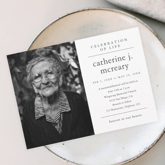 シンプルタイポグラフィ写真追悼式 招待状