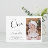 シンプルタイポグラフィ写真1歳の誕生日 招待状 (スタンド正面)