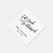 シンプルタイポグラフィ食べと飲み物とビー結婚したブ スタンダードカクテルナプキン (角)