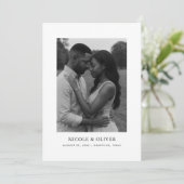 シンプルタイポグラフィ | フォトウルトラミニマル結婚リスト セーブザデート (スタンド正面)