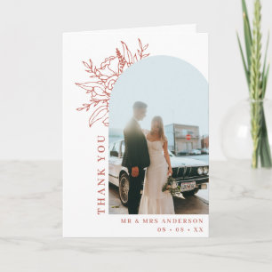 シンプルテラコッタフローラアーチ結婚写真の折り畳み サンキューカード