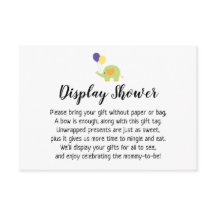 シンプルディスプレイの象付きベビーシャワー挿入