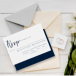 シンプルネイビーブルー書道料理の選択結婚の 出欠カード<br><div class="desc">書道シンプルのエレガントダークブルーの航海の結婚式のsvpカード。ネイビーブルーのタイポグラフィで白いクリーンな背景。ミニマルでシックな手書きレタリング。食事の選択とアレルギーの可能性で。</div>