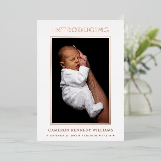 シンプルハローベビーキュートカスタム誕生写真生まれたばかりの 箔招待状 (立ち正面)