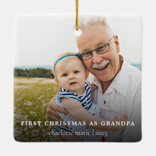 シンプルフォト初めてのクリスマスズGrandpa セラミックオーナメント (裏面)