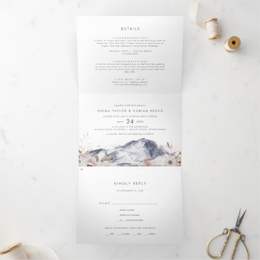 シンプルフローラマウンテン結婚の写真をすべて1つ 三つ折り招待状 (内部)